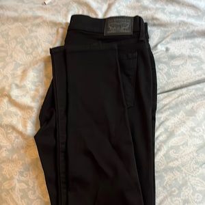 Levi’s skinny jeans